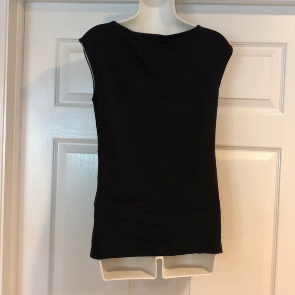 Ann Taylor black and cream design top - Picture 2 of 4